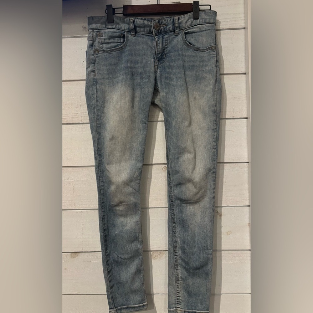 Free People Light Wash Skinny  Denim Pants in size 27